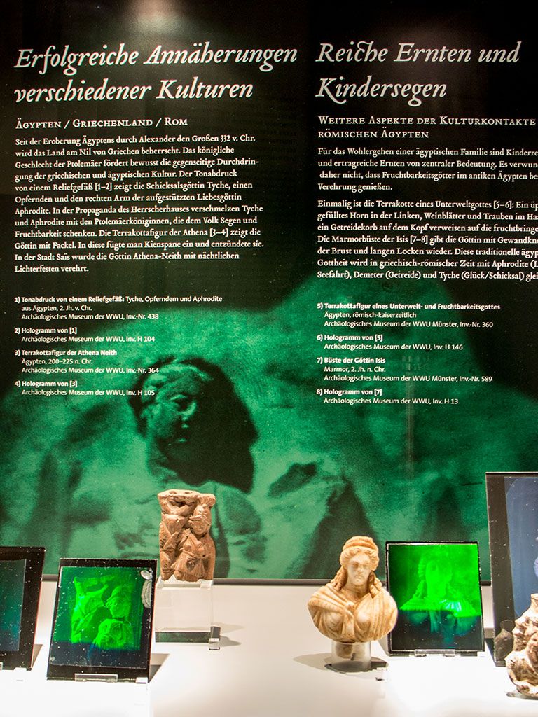 Ausstellung Lichtgestalten – Archäologisches Museum WWU